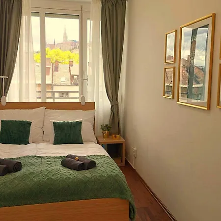 Andrew's Castle View Apartman *