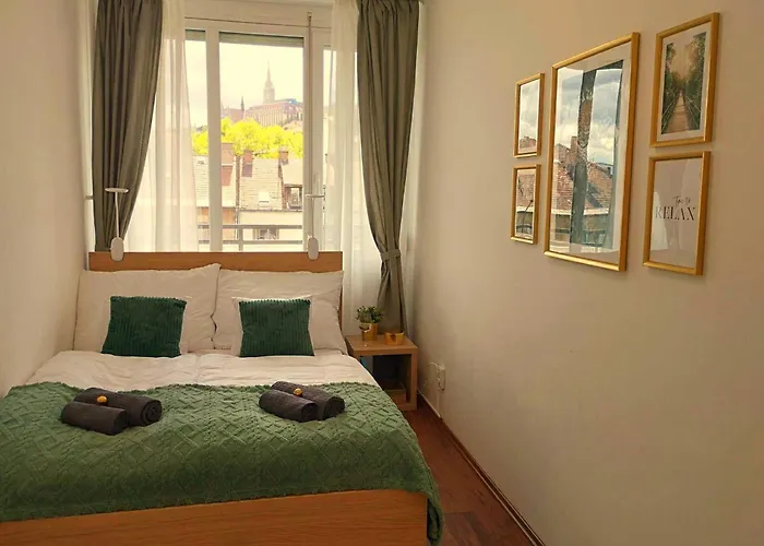 Andrew's Castle View דירה *